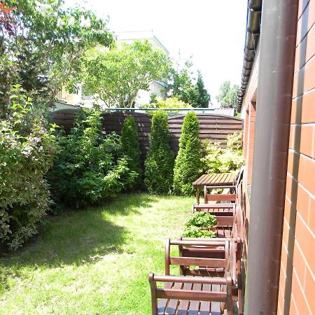 Pokoje Goscinne Zenon Nogal Swinemünde Exterior foto